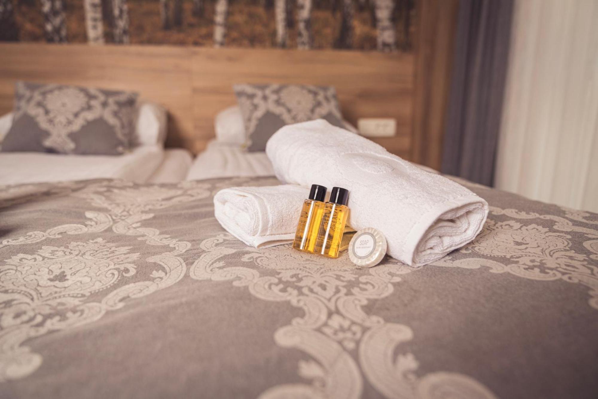 Hotel Tazz - River Front Oasis Collection Bihac Luaran gambar