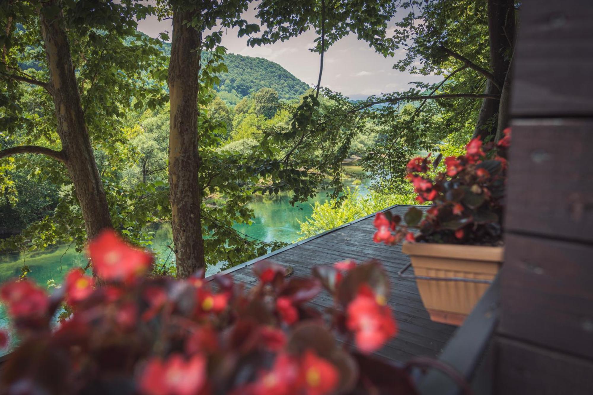Hotel Tazz - River Front Oasis Collection Bihac Luaran gambar